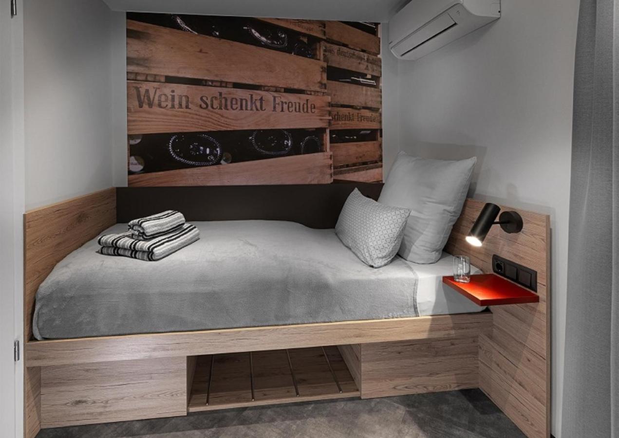 Weinmotel Simon 1 A 알제나우인운터프랑켄 외부 사진