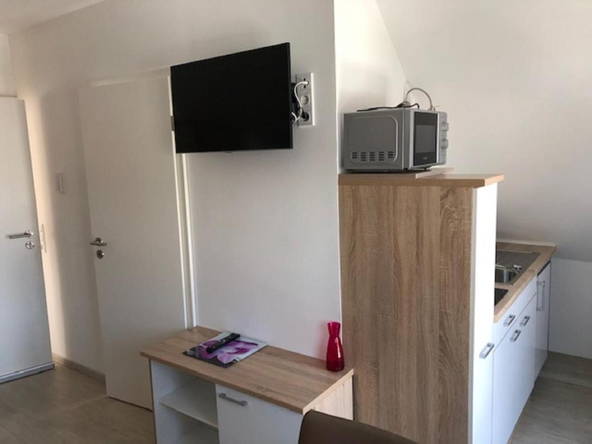 Weinmotel Simon 1 A 알제나우인운터프랑켄 외부 사진